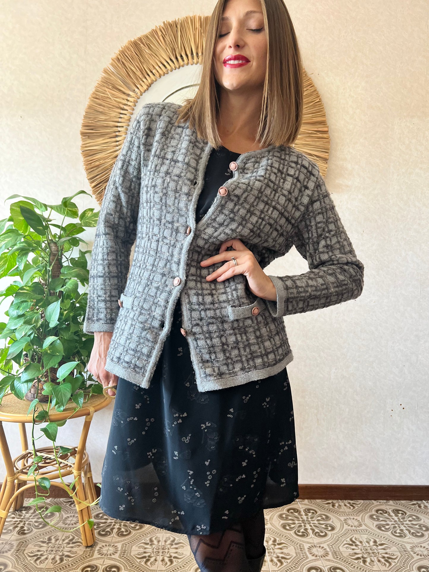 Cardigan lavorato a maglia geometrico grigio multi tono vintage anni '70
