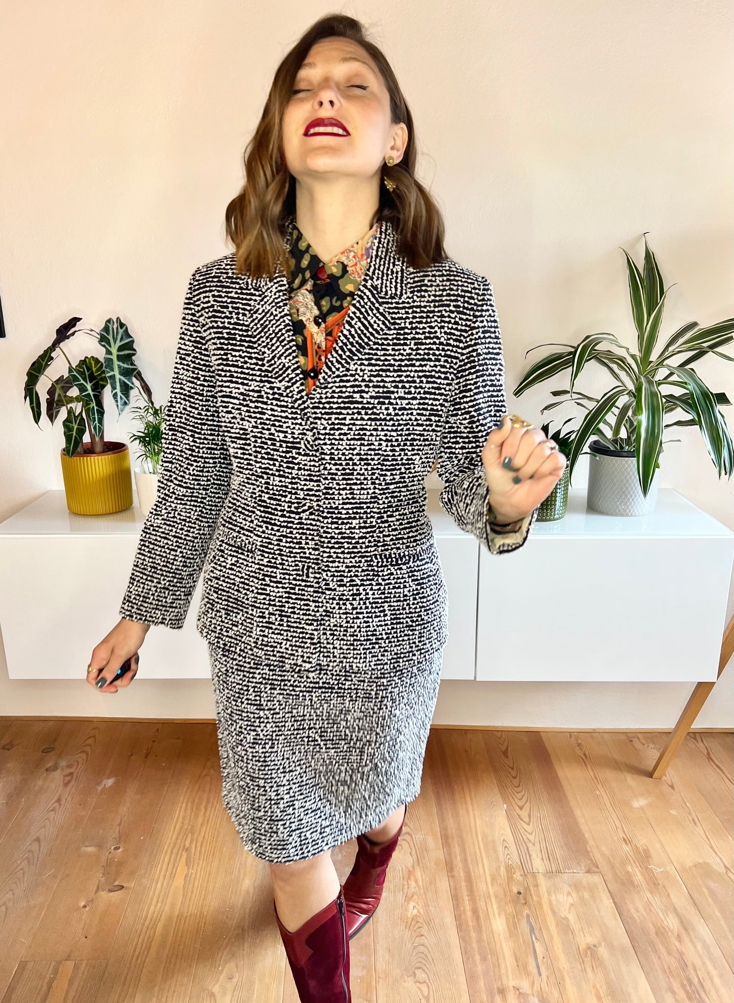 Blazer vintage anni '90 in misto lana bouclé blu navy e bianco