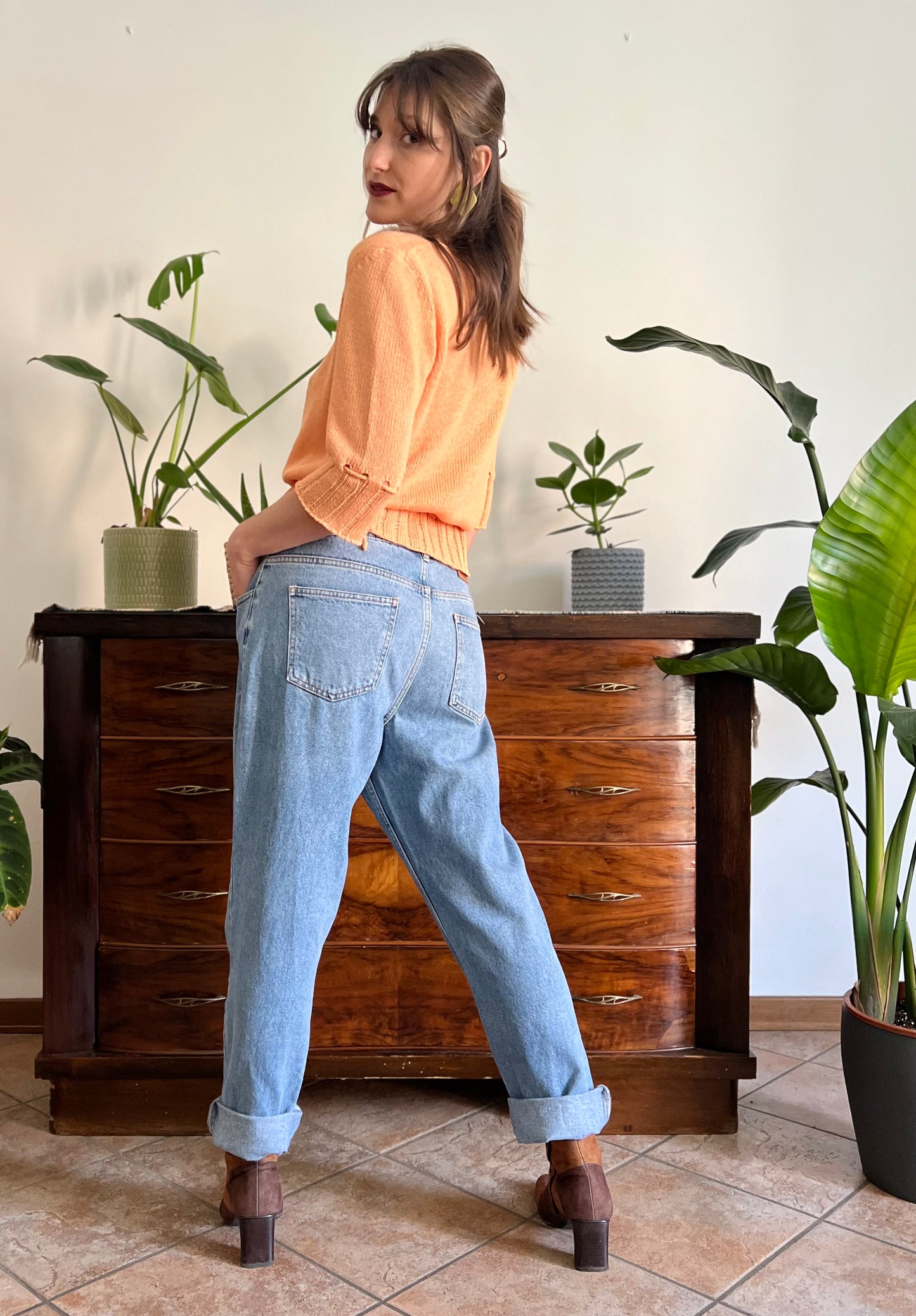 Light blue wash boyfriend fit jeans