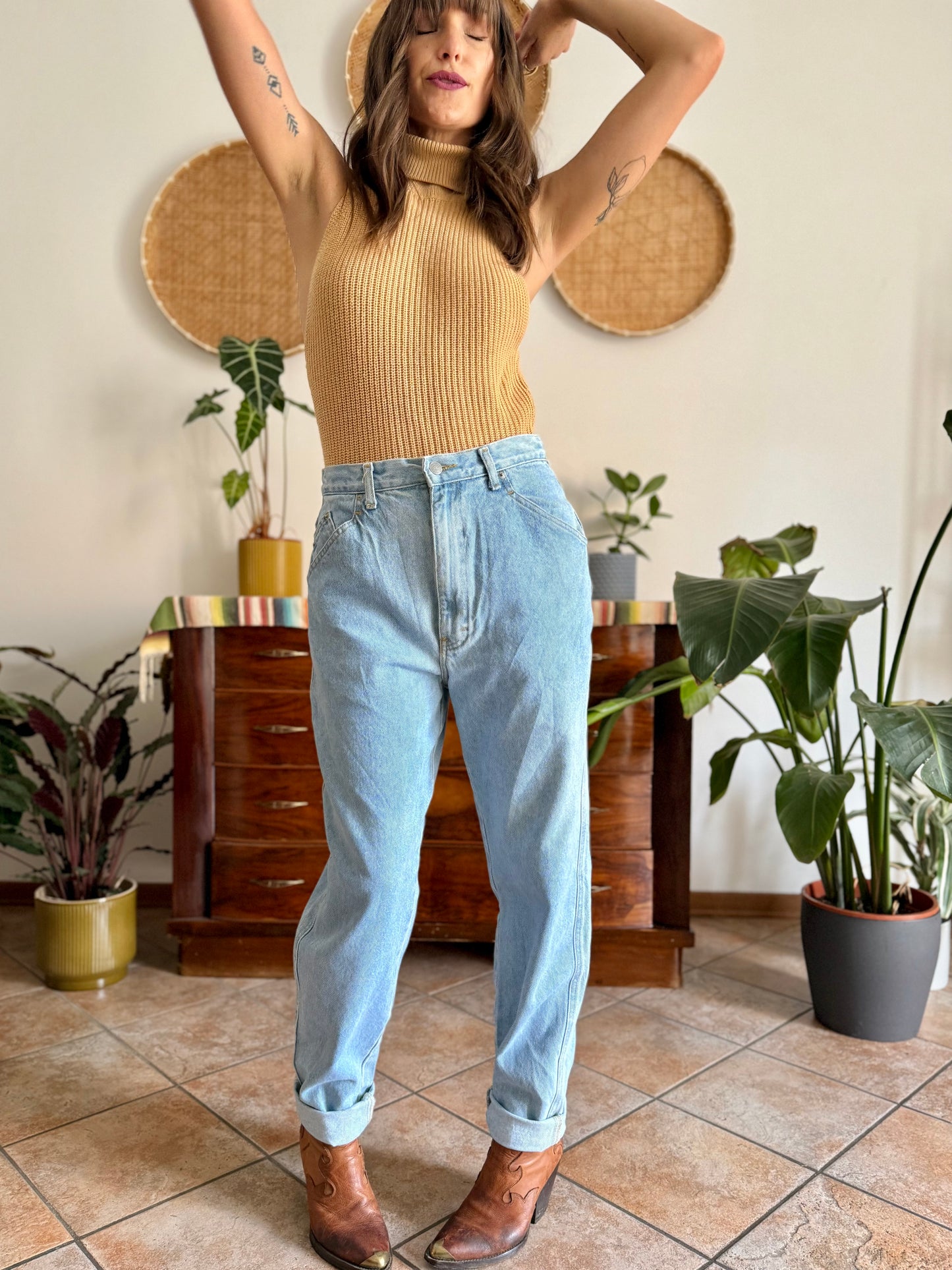 1990's vintage light wash high waisted jeans