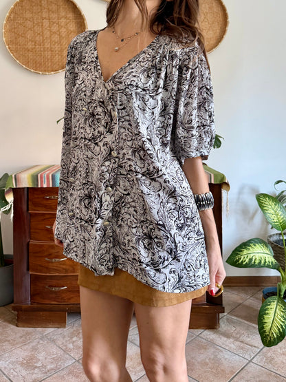 1970’s vintage black and light grey oversize paisley blouse