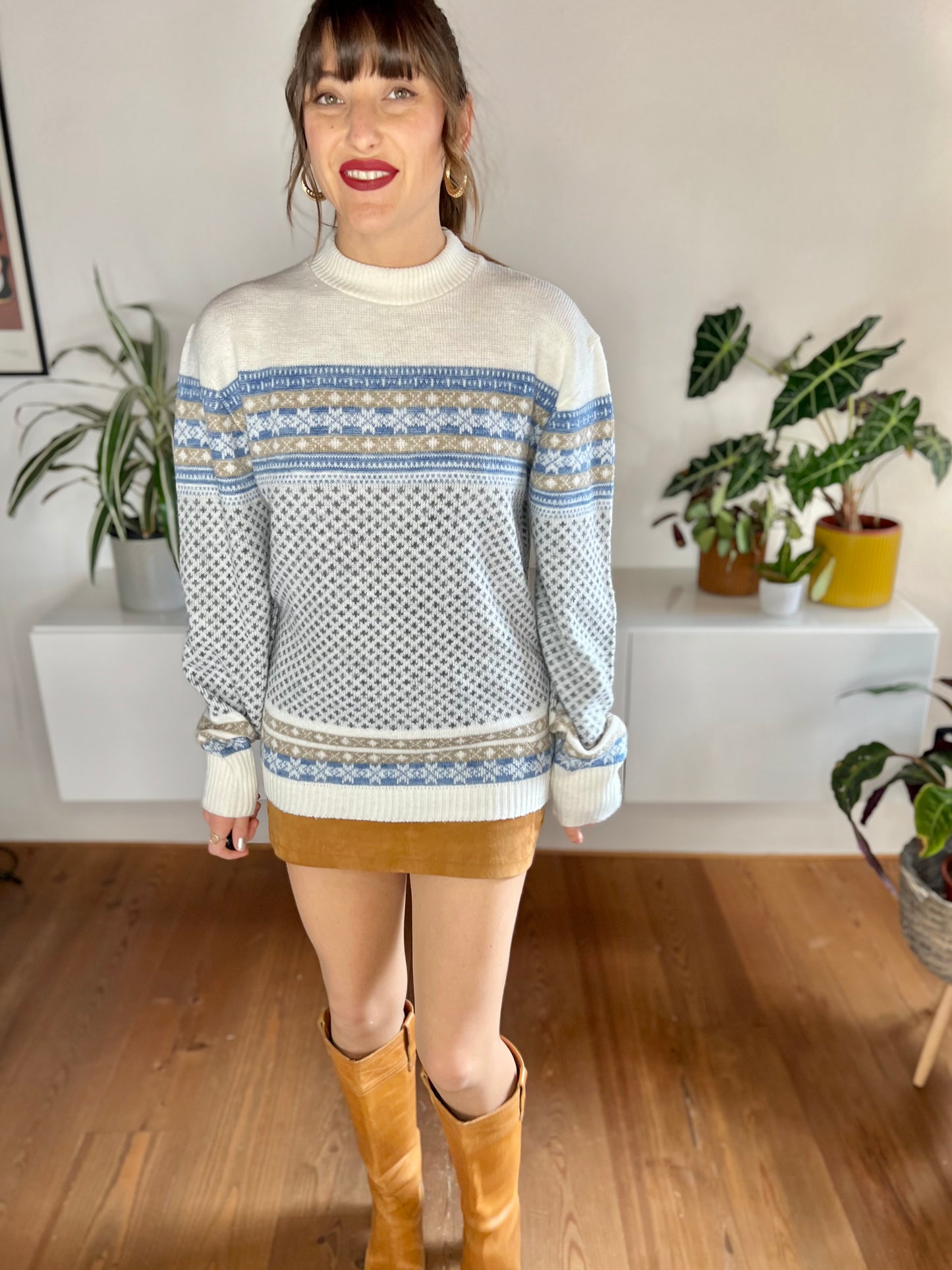 1970's vintage cream and blue fair isle knit pullover