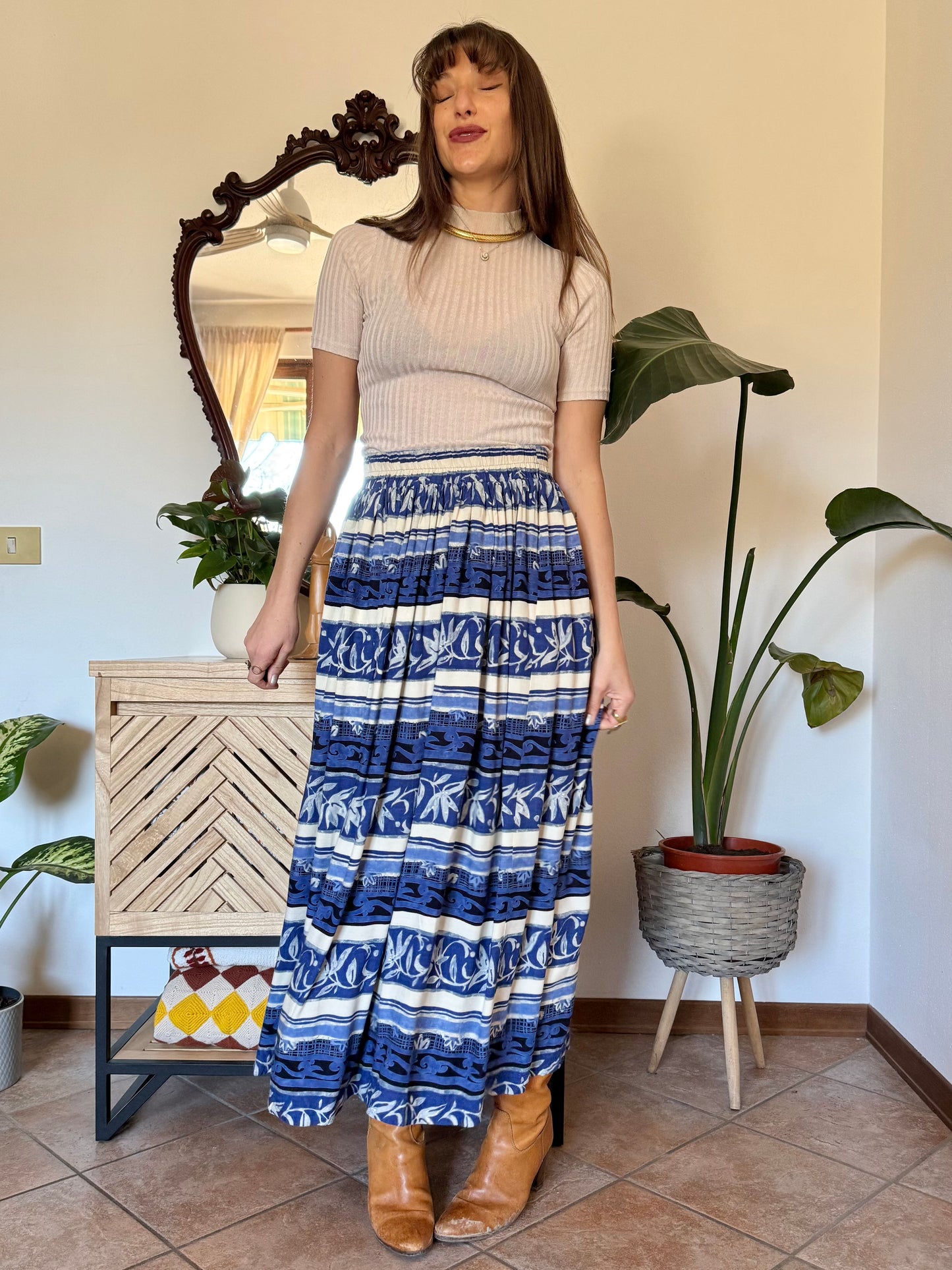 1990’s vintage blue and cream floral stripped maxi skirt