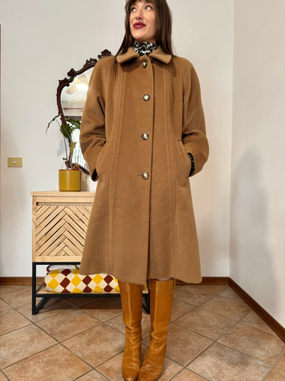 1970’s vintage tan wool overcoat with oversize button details