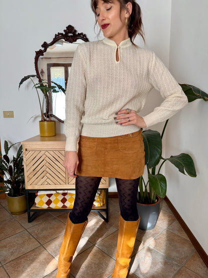 1960's vintage cream knit wool pullover with button collar detail