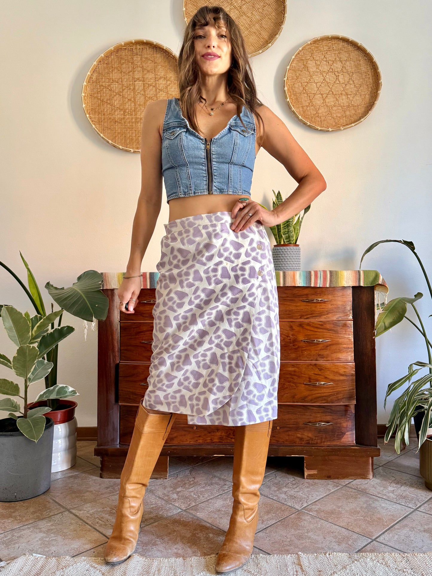 1970's vintage lilac and cream raw silk animal printed midi skirt