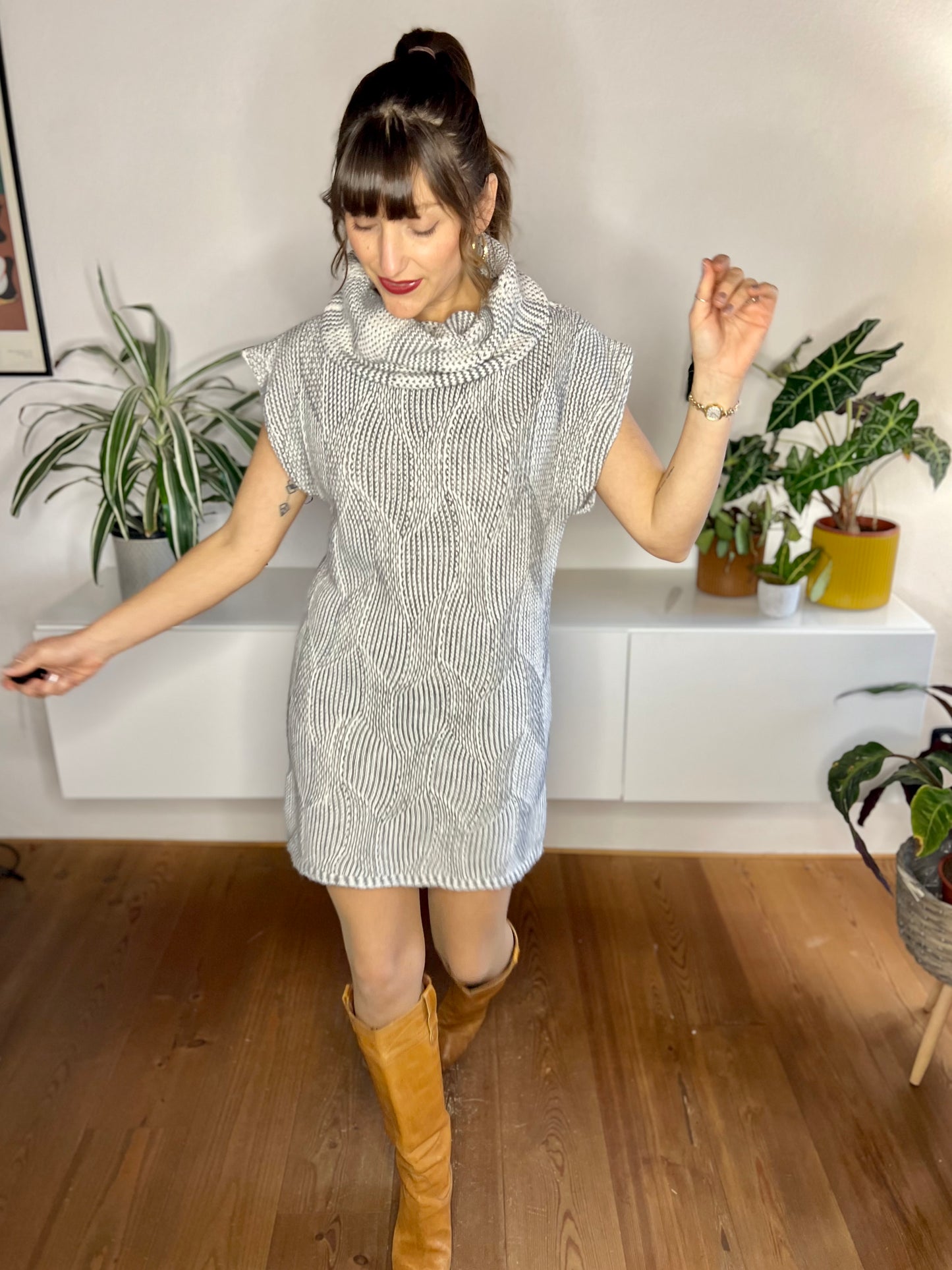 1990's vintage grey and white wool blend knit sweater dress