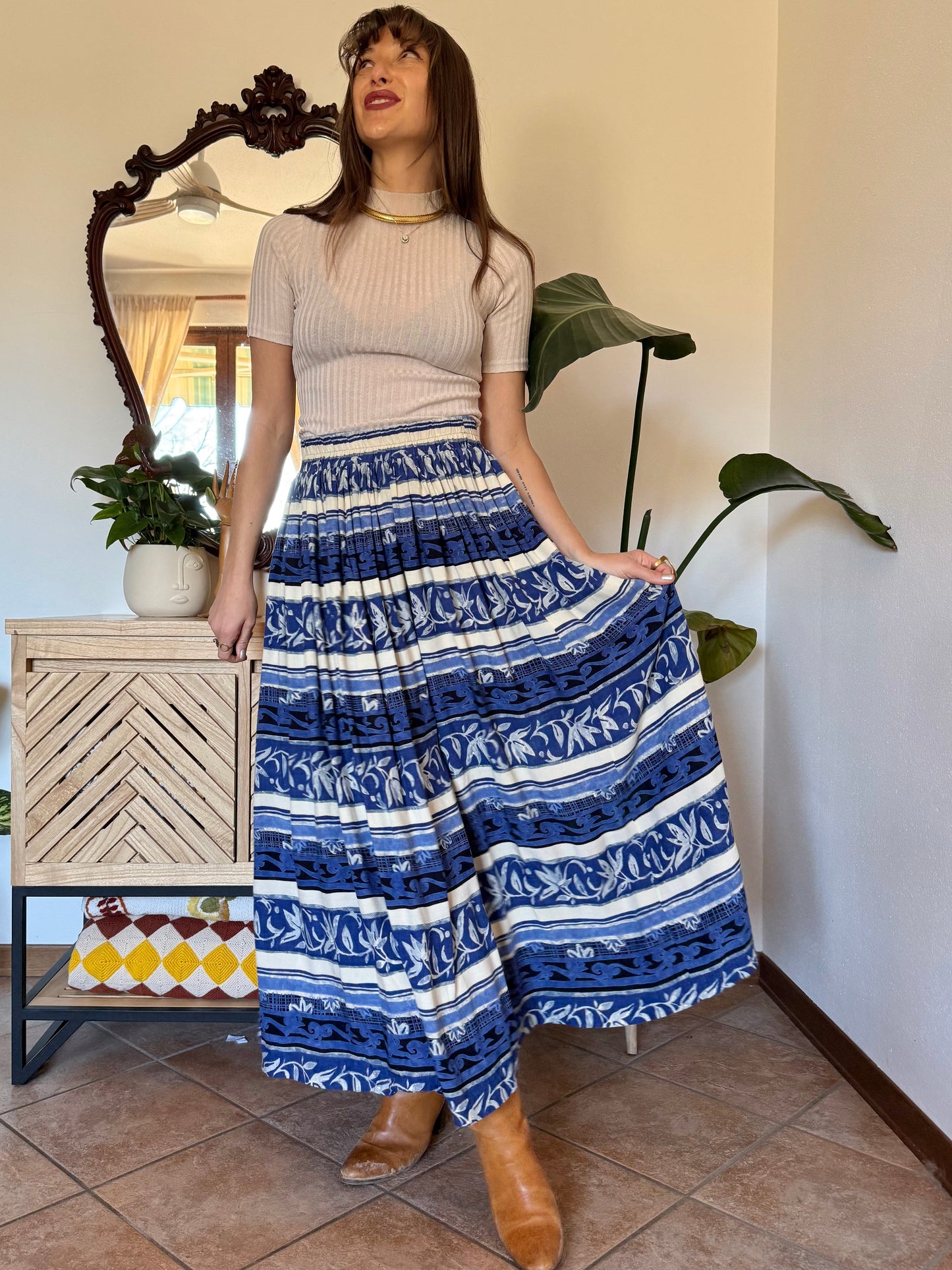 1990’s vintage blue and cream floral stripped maxi skirt