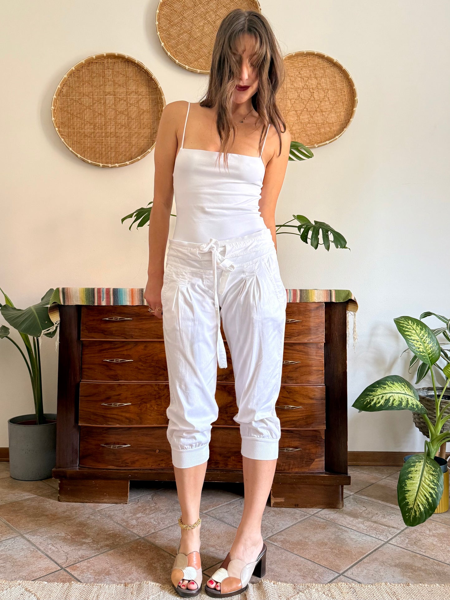 Y2K vintage white cotton low waisted capri pants