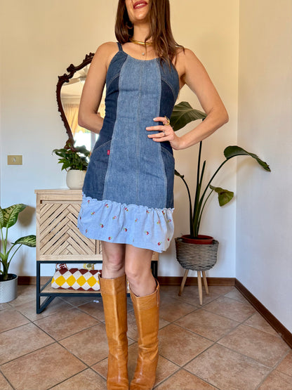 Y2k vintage denim Levi's mini dress with floral embroidery ruffle trim