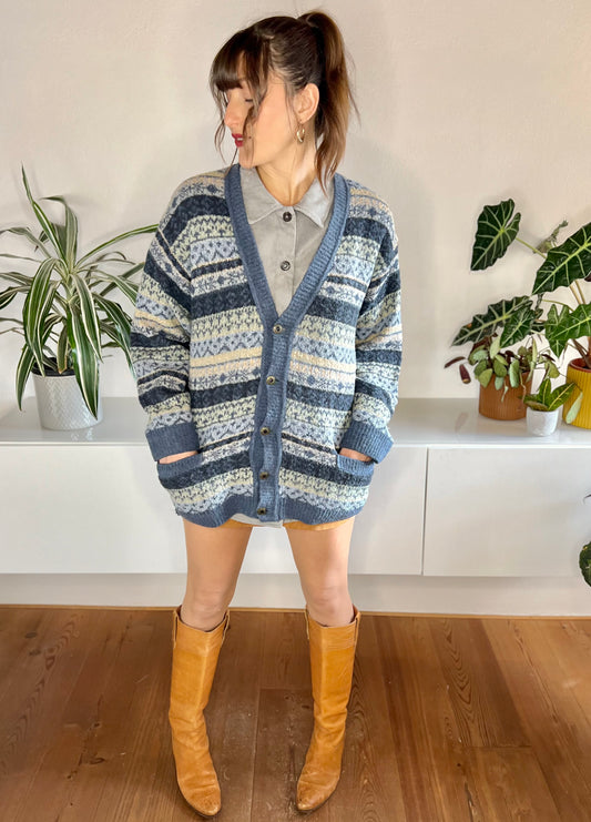 1970's vintage oversize blue and cream stripe cardigan