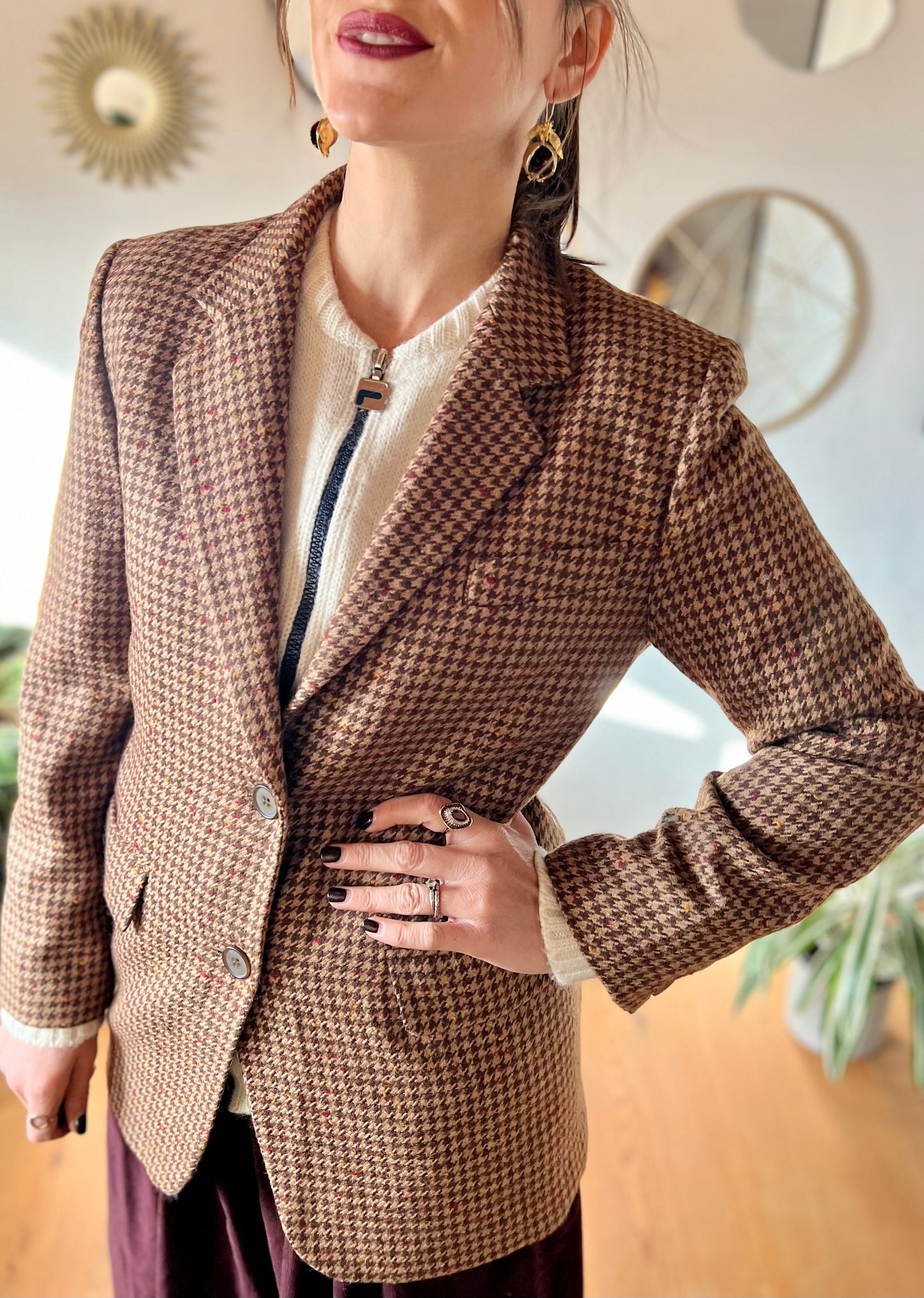 1970's vintage brown and tan houndstooth wool blazer