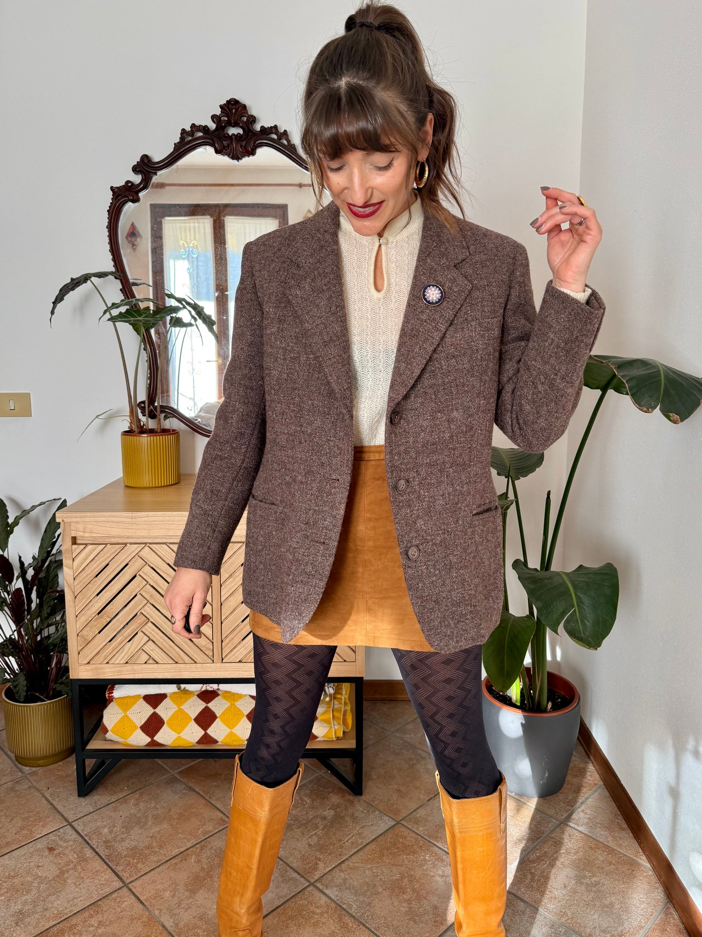 1960’s vintage mauve tweed wool blazer with cloisonné pin