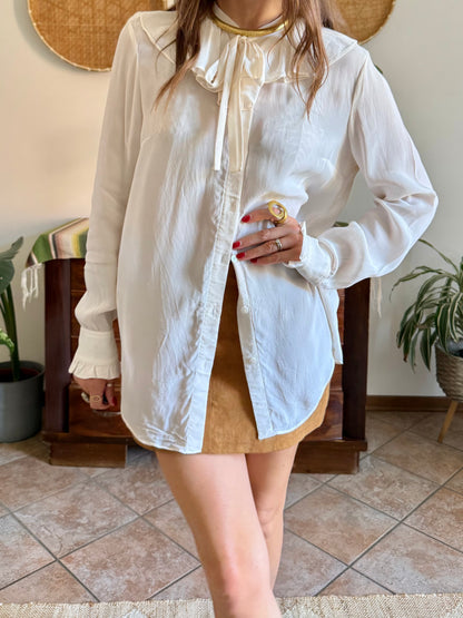 Y2K vintage cream silk blouse with ruffle collar and cuff details