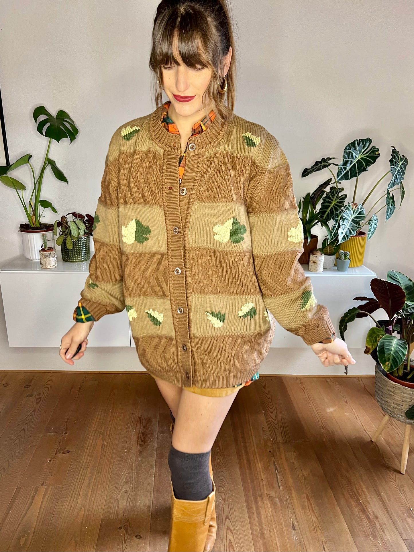 1970's vintage oversize tan trip knit cardigan with green leaf knit pattern