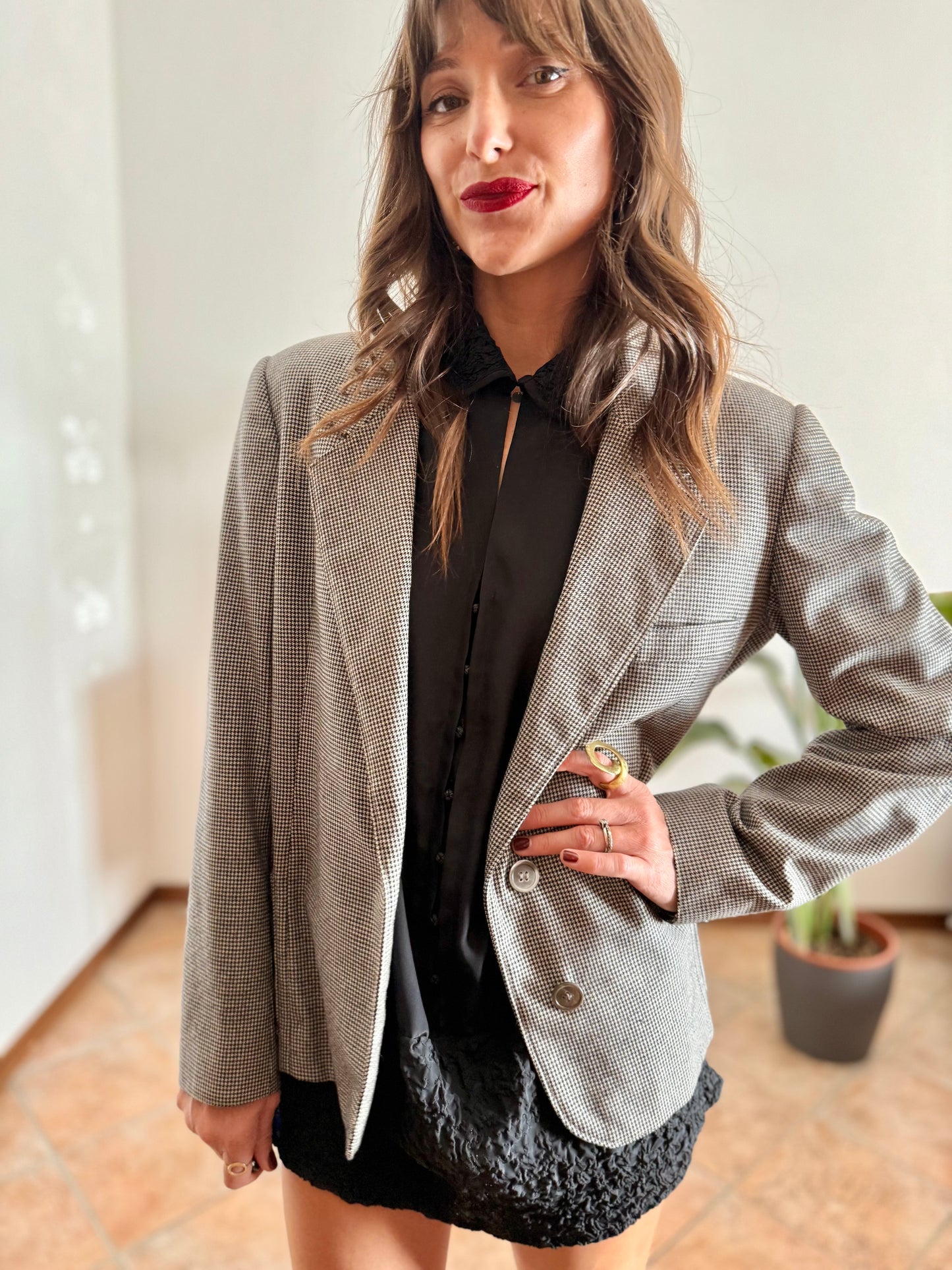 1970's vintage black and cream houndstooth wool blazer with mother of pearl buttons