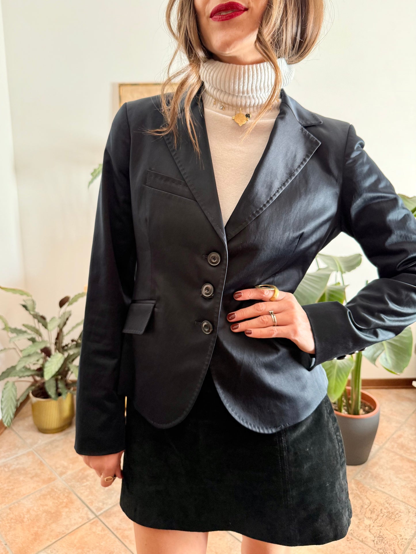 1990’s vintage black satin blazer with stitch detailing