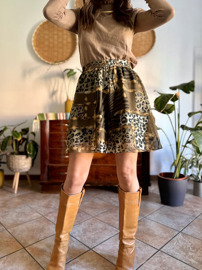 1999’s vintage high waisted green and brown western print shorts