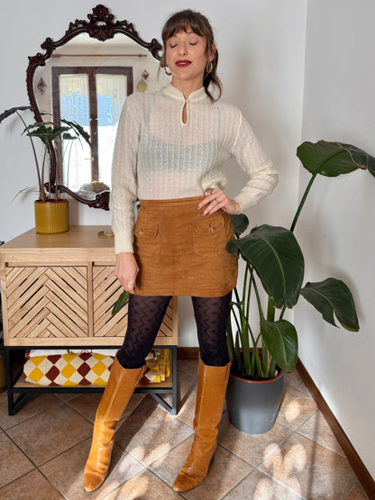 1960's vintage cream knit wool pullover with button collar detail