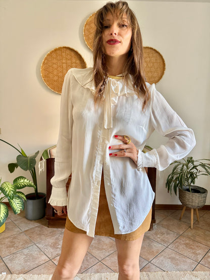 Y2K vintage cream silk blouse with ruffle collar and cuff details