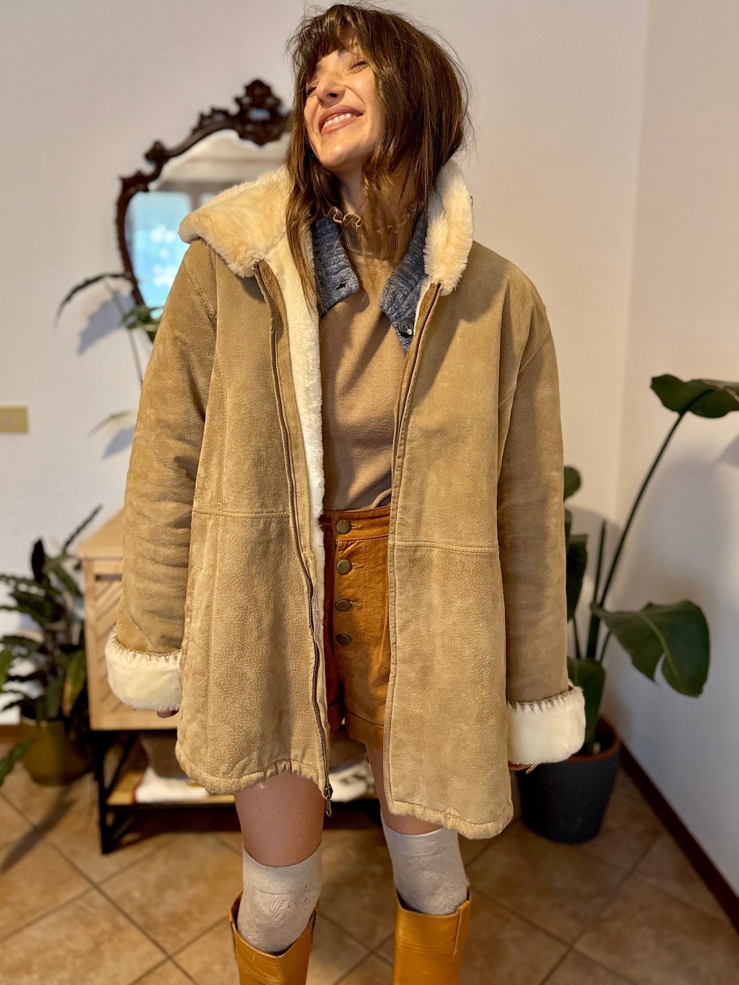1990’s vintage beige suede leather coat with faux fur lining