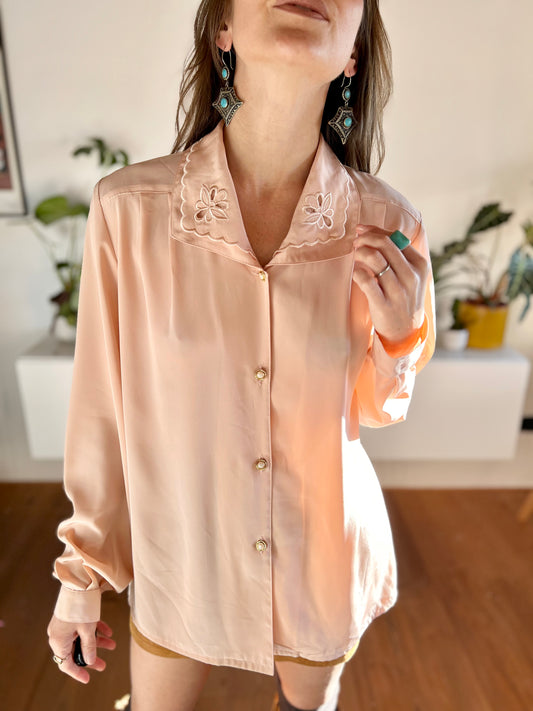 1970's vintage oversize pink blouse with embroidered floral collar