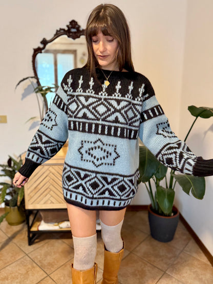 1970's vintage hand knit charcoal grey and light blue geometric pullover
