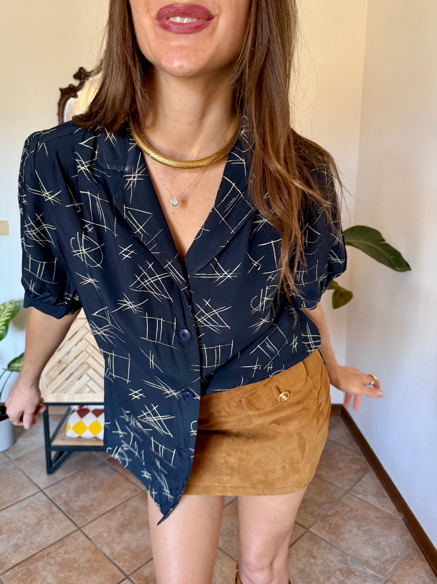 1970’s vintage navy blouse with cream abstract geometric brush stroke print