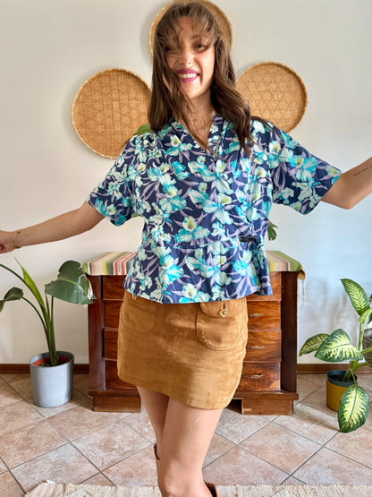 1970’s vintage turquoise, blue and lilac floral print blouse with mother of pearl broach closure