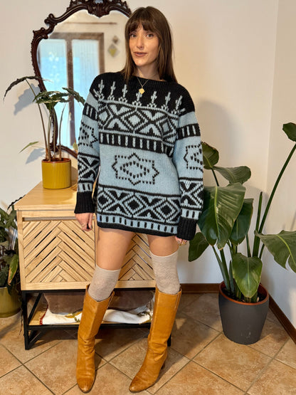 1970's vintage hand knit charcoal grey and light blue geometric pullover