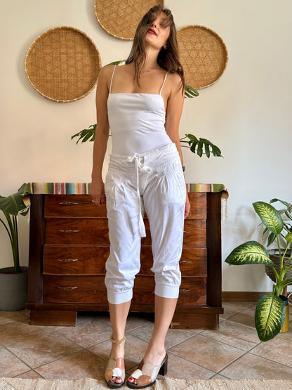 Y2K vintage white cotton low waisted capri pants