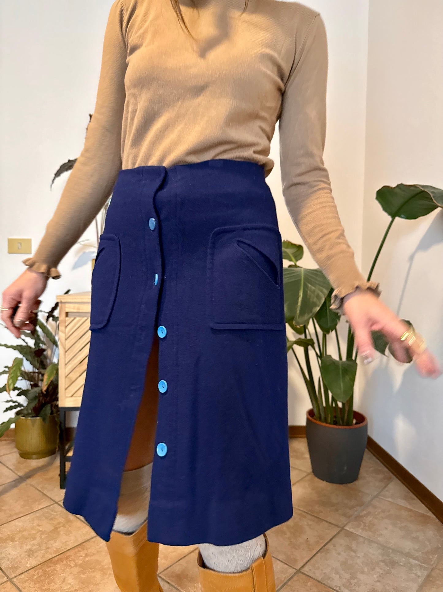 1960's blue knit wool midi skirt with light blue button details