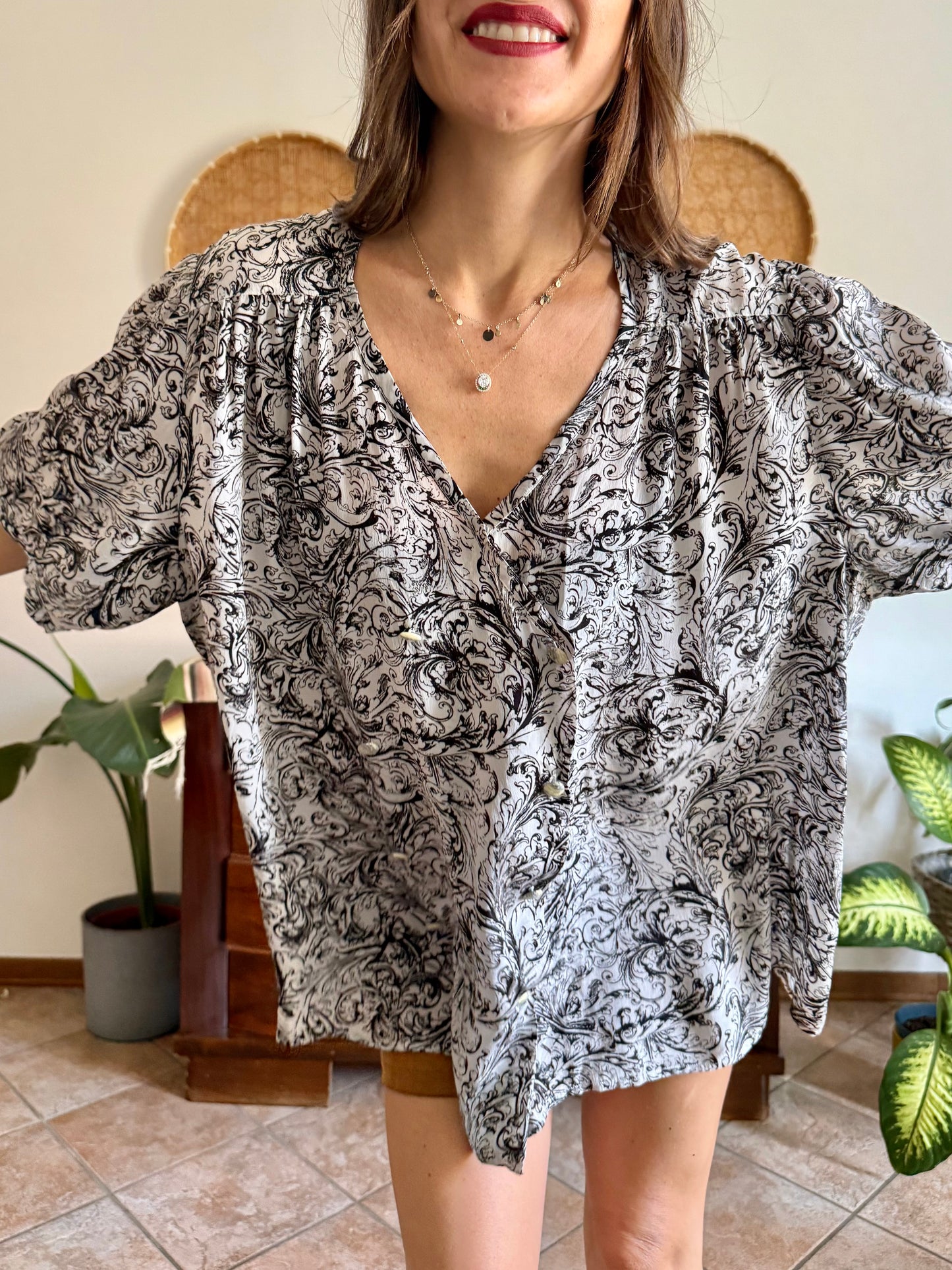 1970’s vintage black and light grey oversize paisley blouse
