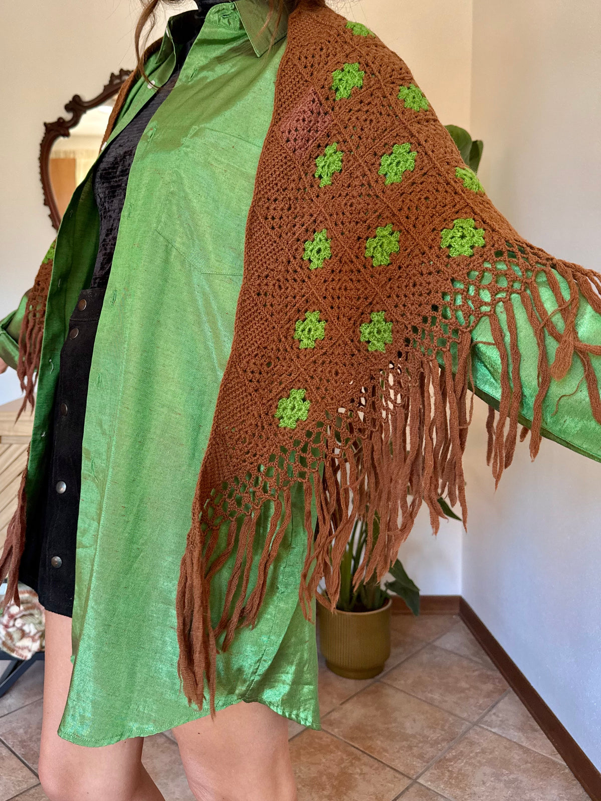 1970’s vintage chocolate brown and green knit shawl with fringe trim