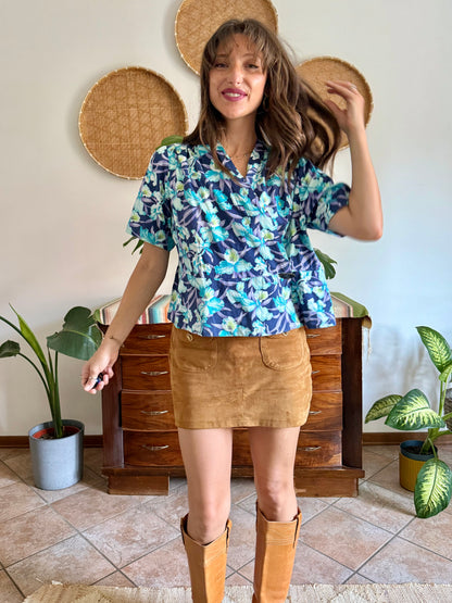 1970’s vintage turquoise, blue and lilac floral print blouse with mother of pearl broach closure