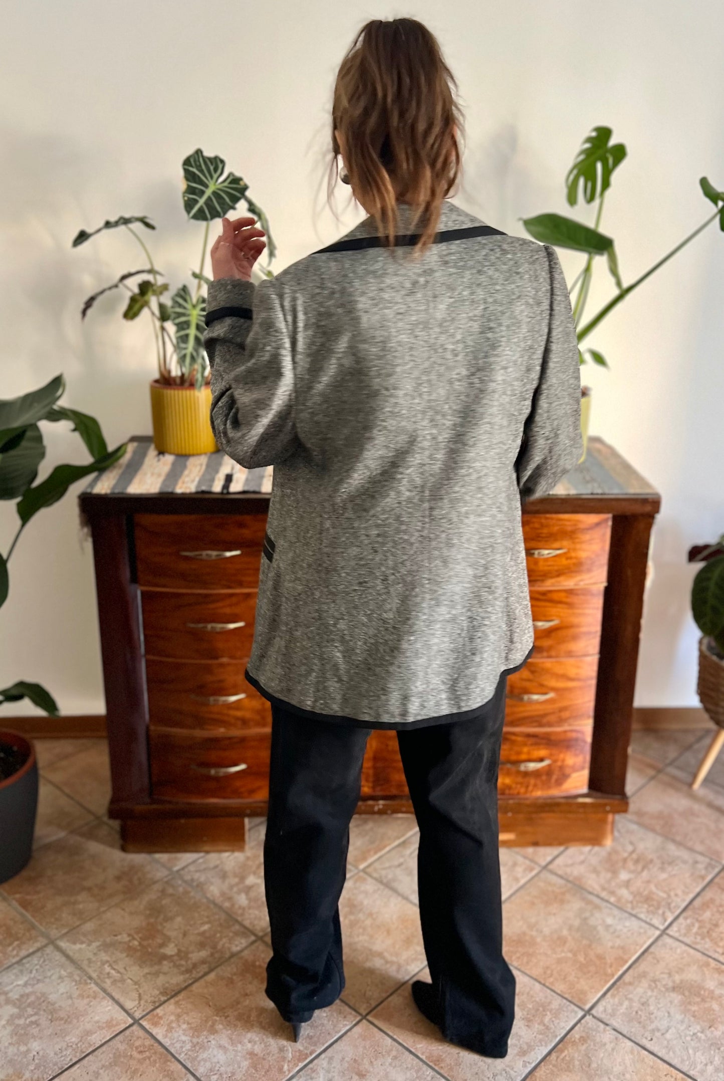 1990's vintage grey tweed oversize blazer with black trim
