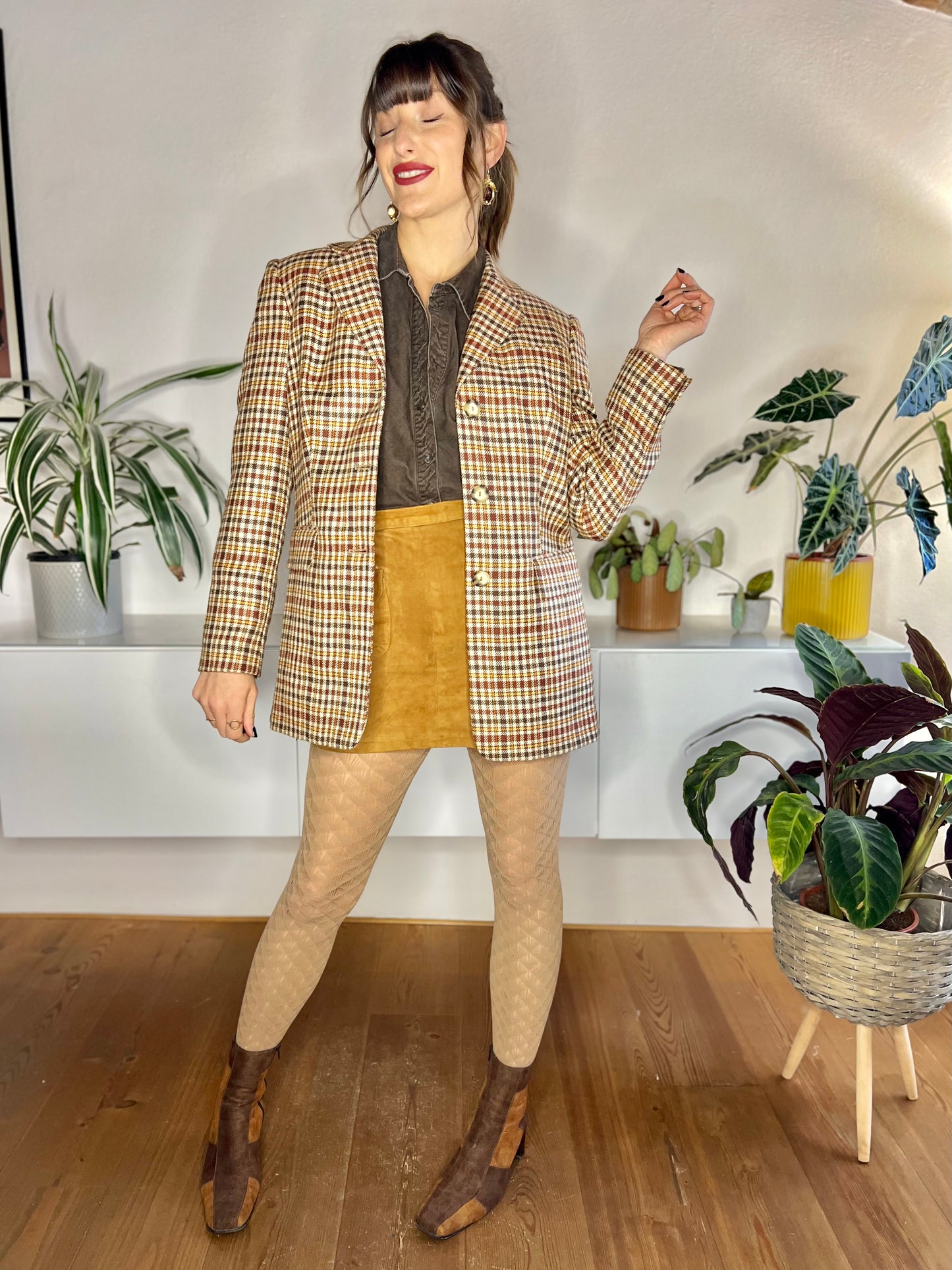 1970's vintage burgundy and brown oversize plaid wool blazer