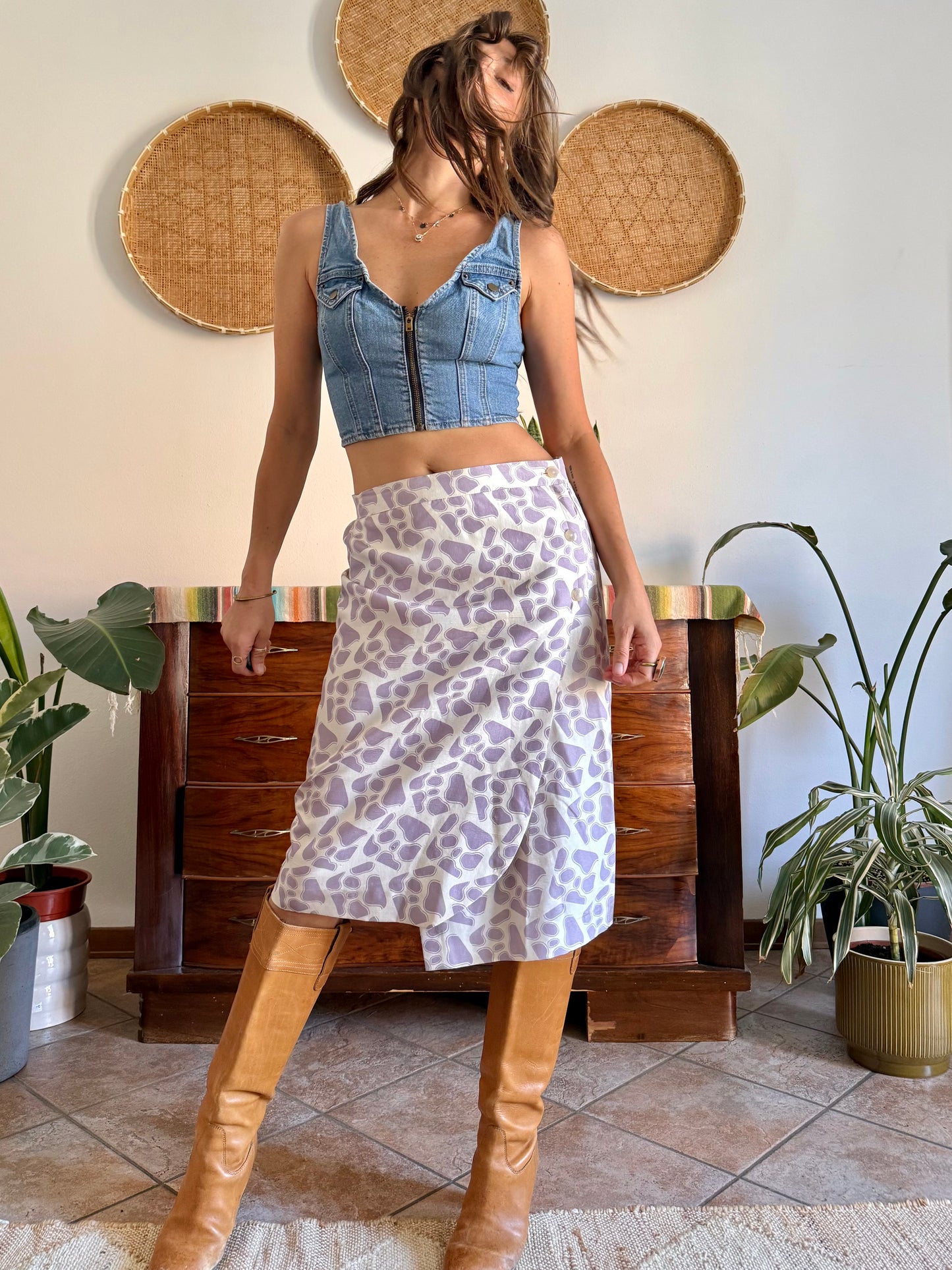 1970's vintage lilac and cream raw silk animal printed midi skirt