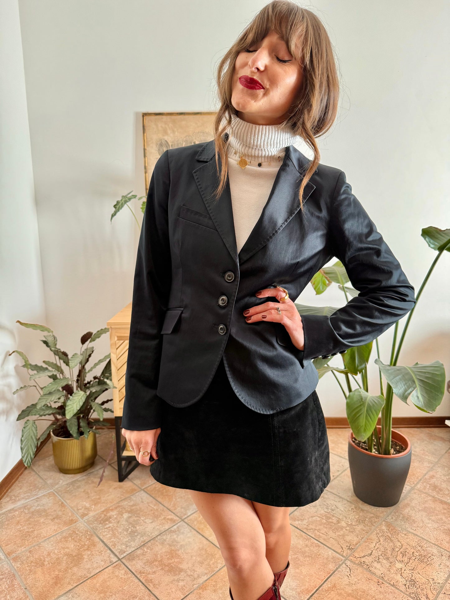 1990’s vintage black satin blazer with stitch detailing