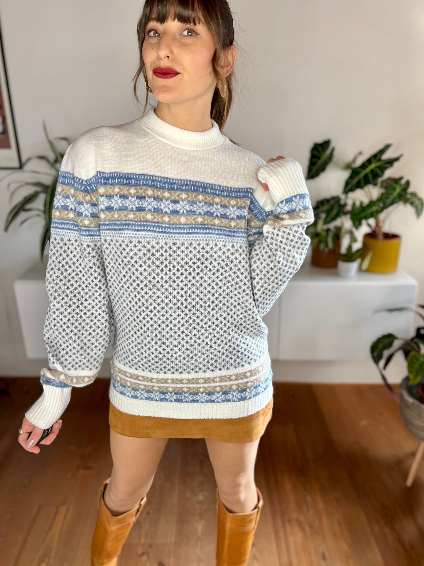 1970's vintage cream and blue fair isle knit pullover