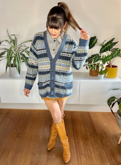 1970's vintage oversize blue and cream stripe cardigan