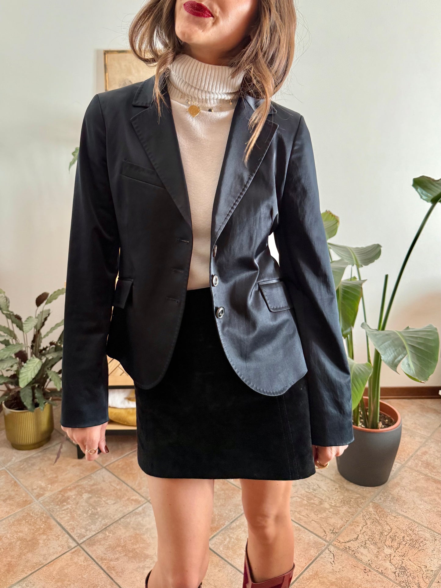 1990’s vintage black satin blazer with stitch detailing