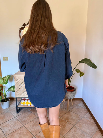 1990’s vintage thick dark denim shirt with metallic buttons