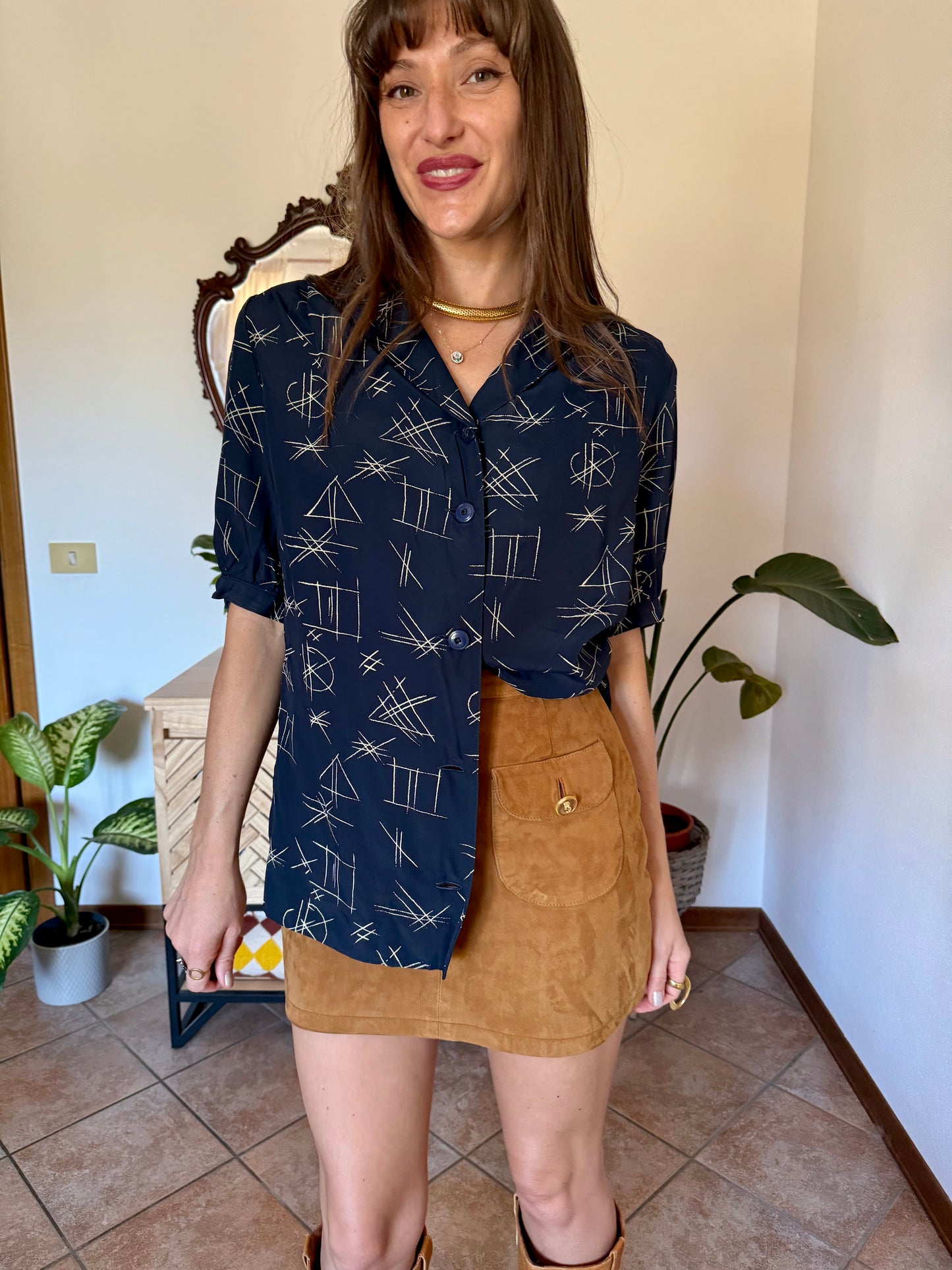 1970’s vintage navy blouse with cream abstract geometric brush stroke print