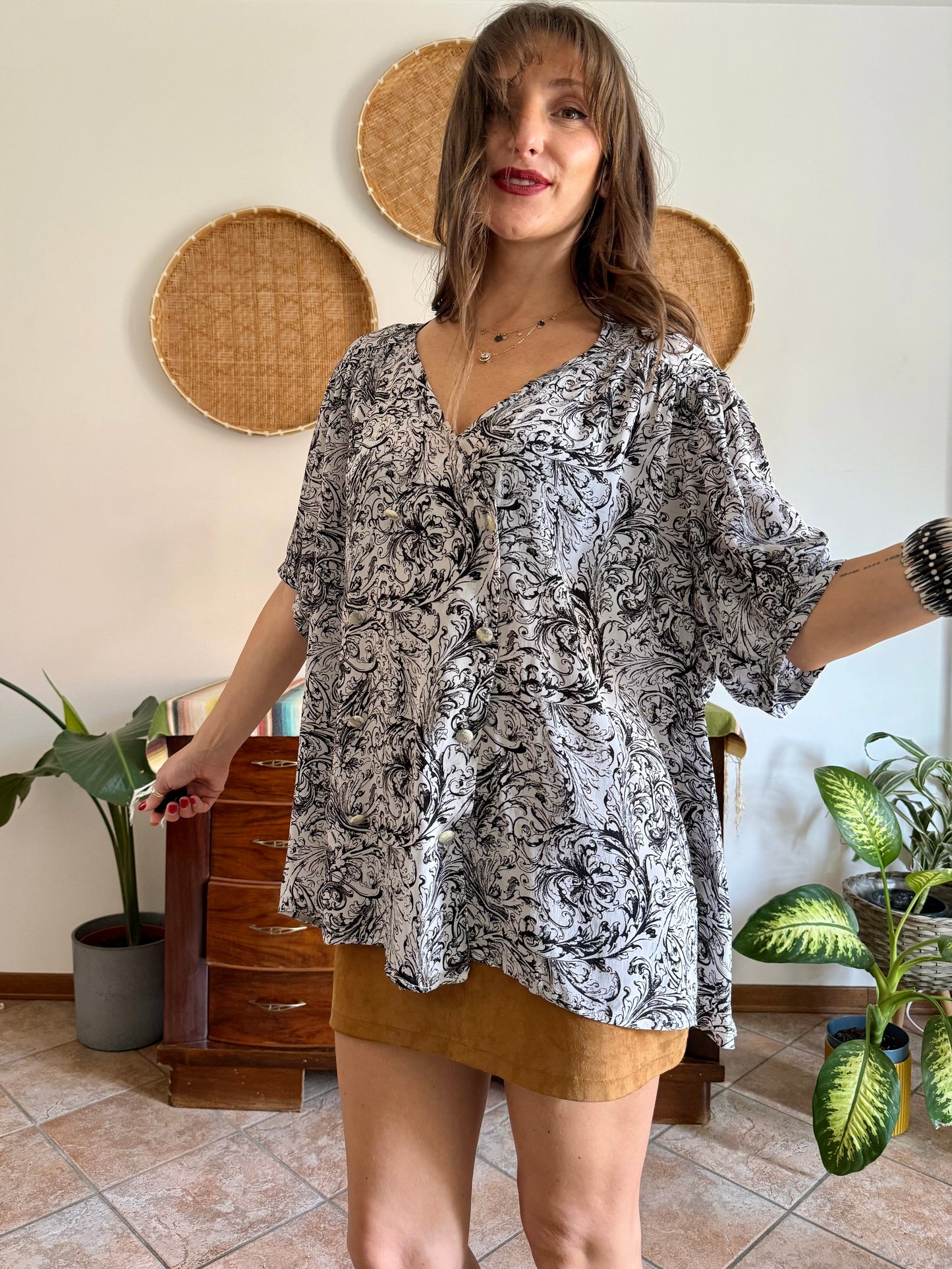 1970’s vintage black and light grey oversize paisley blouse