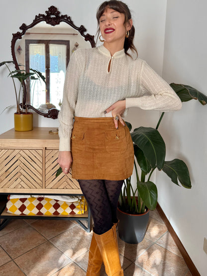 1960's vintage cream knit wool pullover with button collar detail