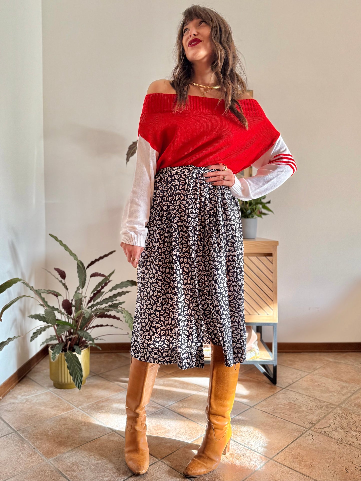 1970’s vintage navy blue and white silk blend midi skirt with hat print