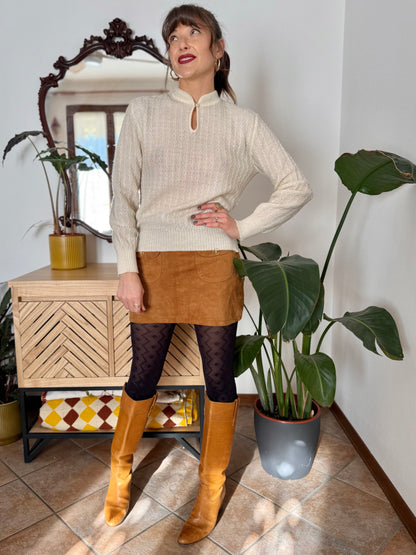 1960's vintage cream knit wool pullover with button collar detail