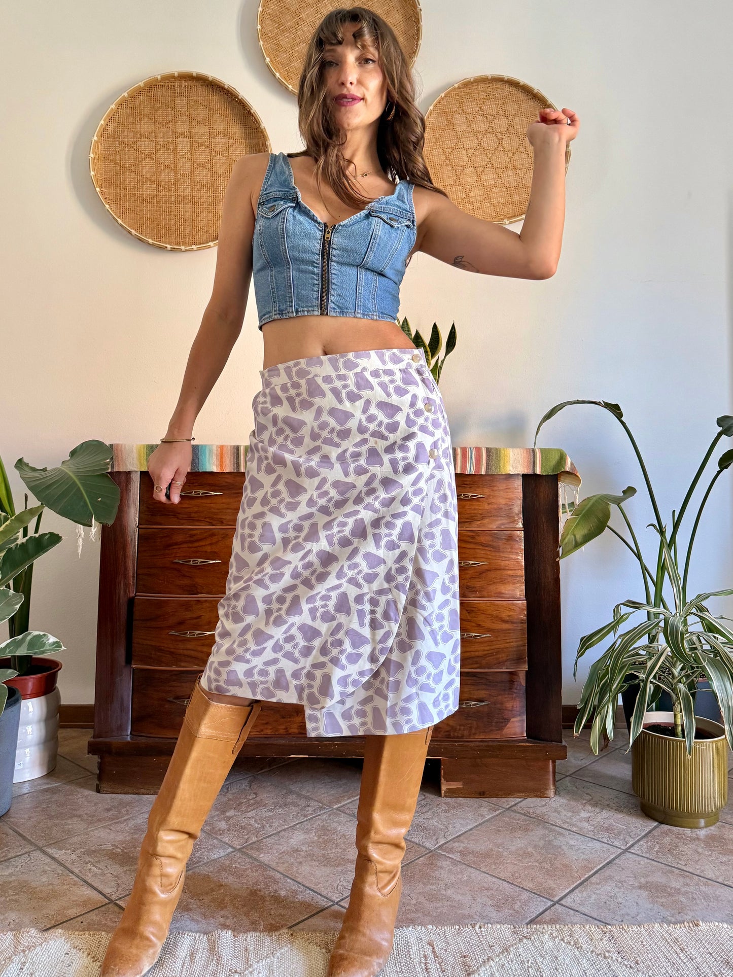 1970's vintage lilac and cream raw silk animal printed midi skirt