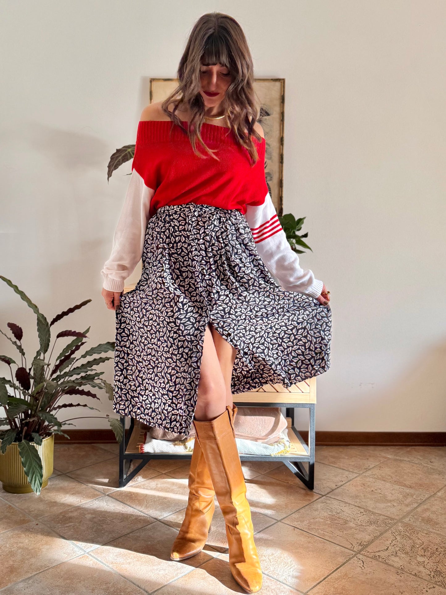 1970’s vintage navy blue and white silk blend midi skirt with hat print